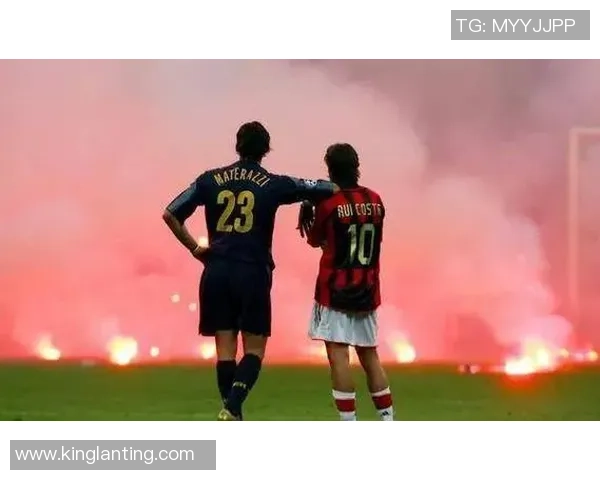 足球明星合照精选集汇总展示全球顶级球员的精彩瞬间与友谊时刻 足球明星合照精选集汇总展示全球顶级球员的精彩瞬间与友谊时刻